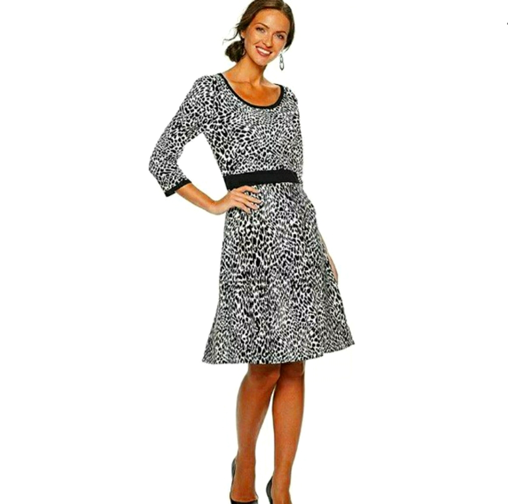 Leopard fit flare sweater dress sz small NWT *C4